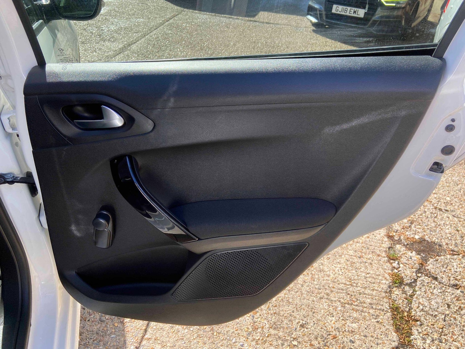 Used Peugeot 208 2019 for sale - 76988237: Photo 11