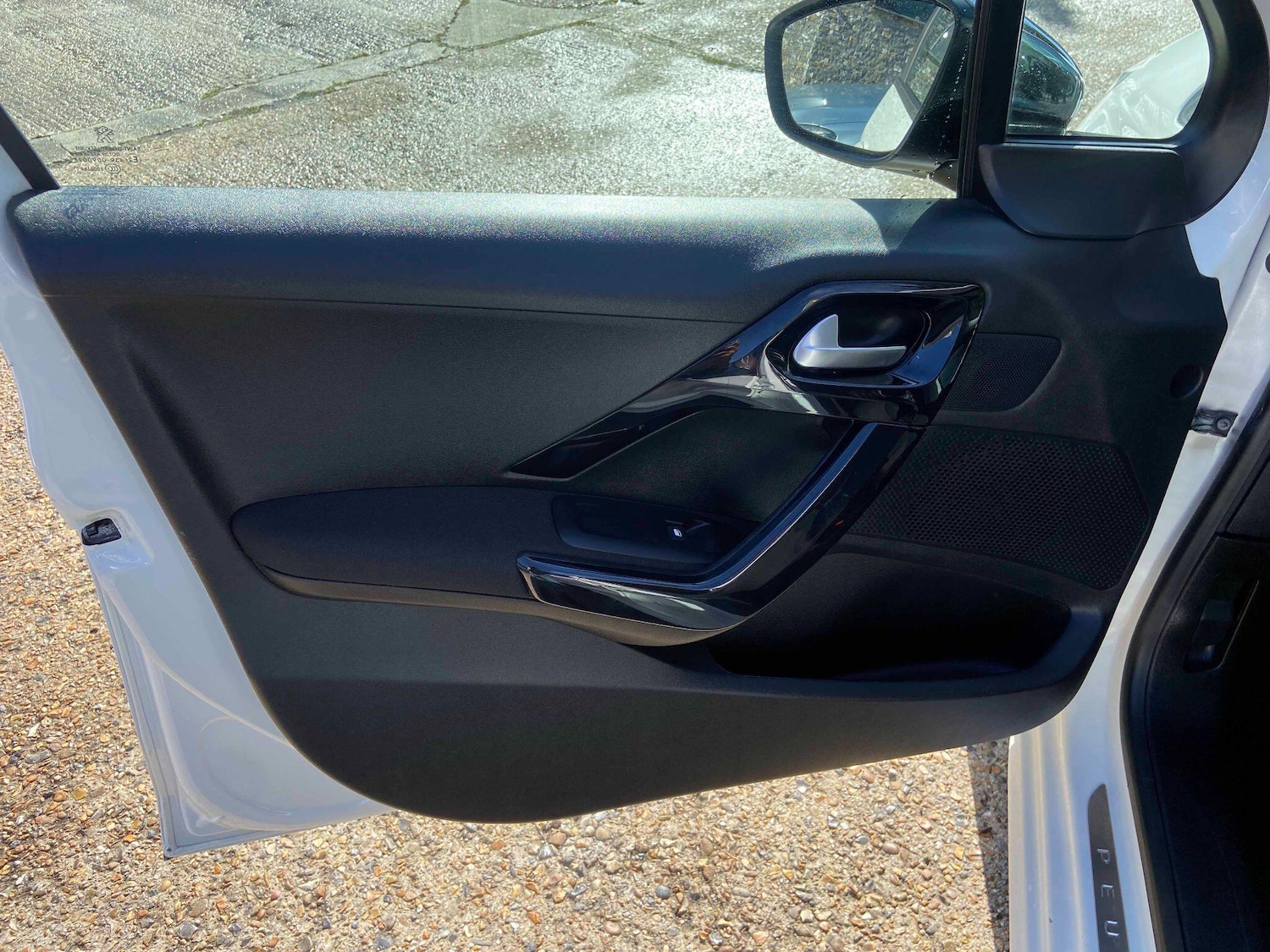 Used Peugeot 208 2019 for sale - 76988237: Photo 12