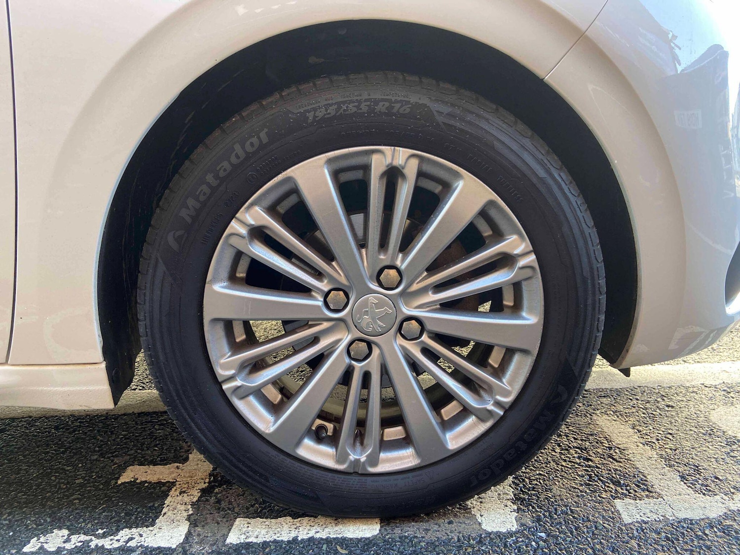 Used Peugeot 208 2019 for sale - 76988237: Photo 27