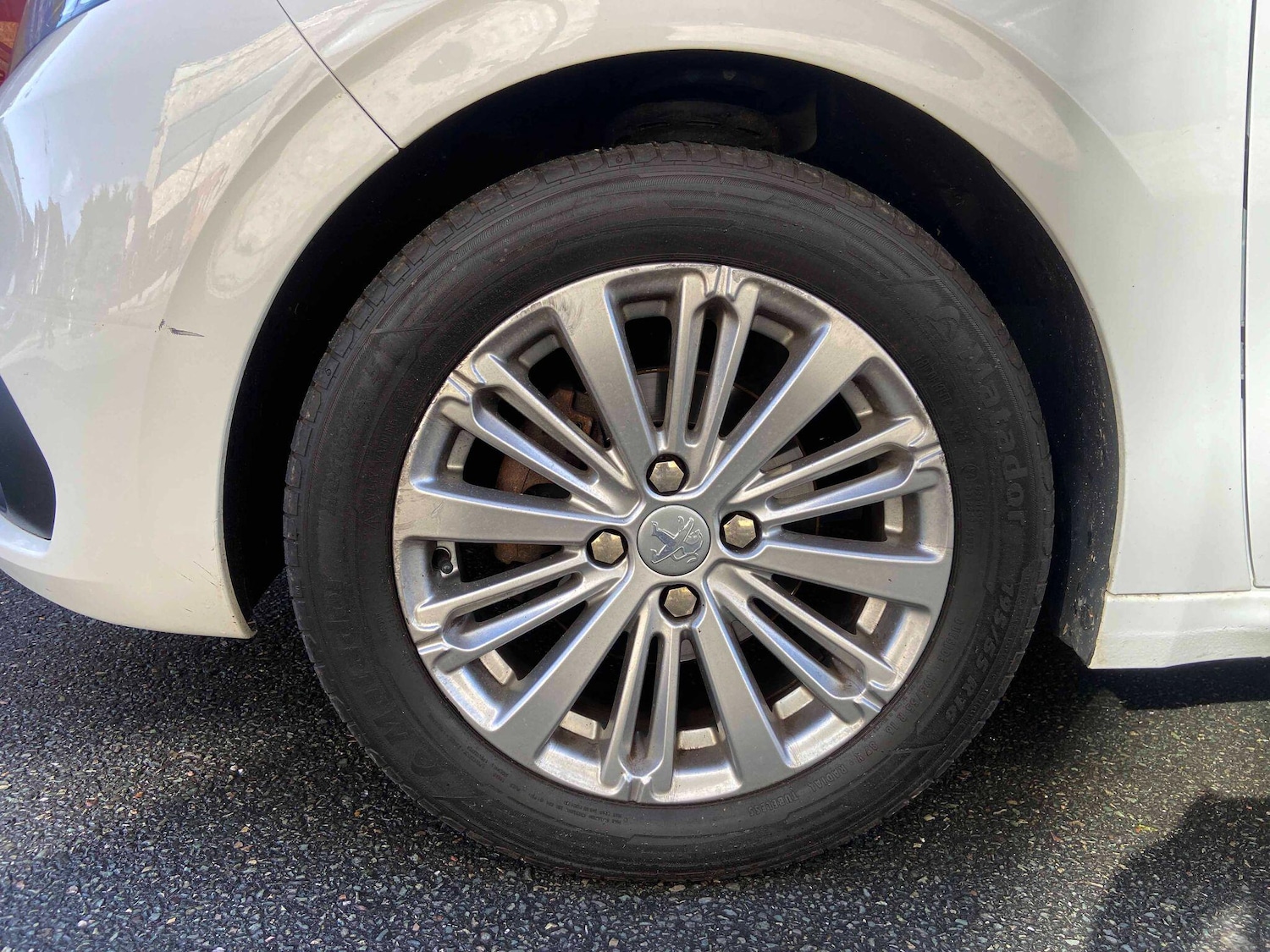 Used Peugeot 208 2019 for sale - 76988237: Photo 28