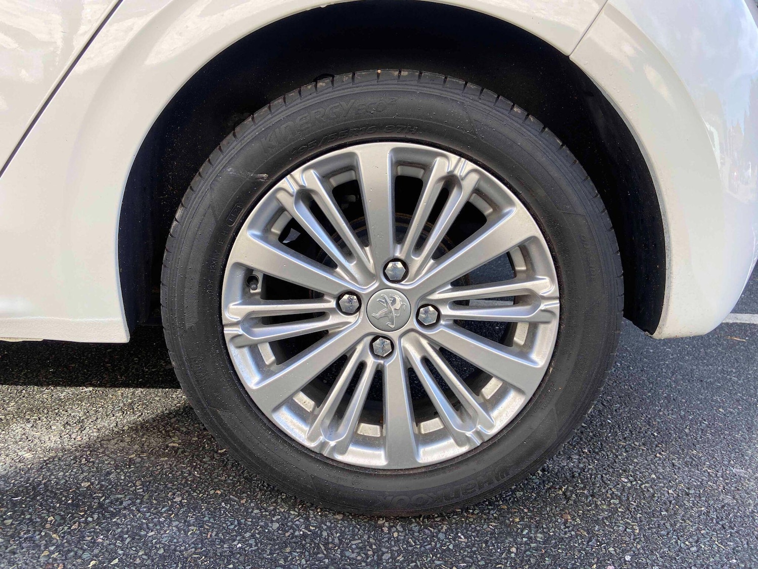 Used Peugeot 208 2019 for sale - 76988237: Photo 29