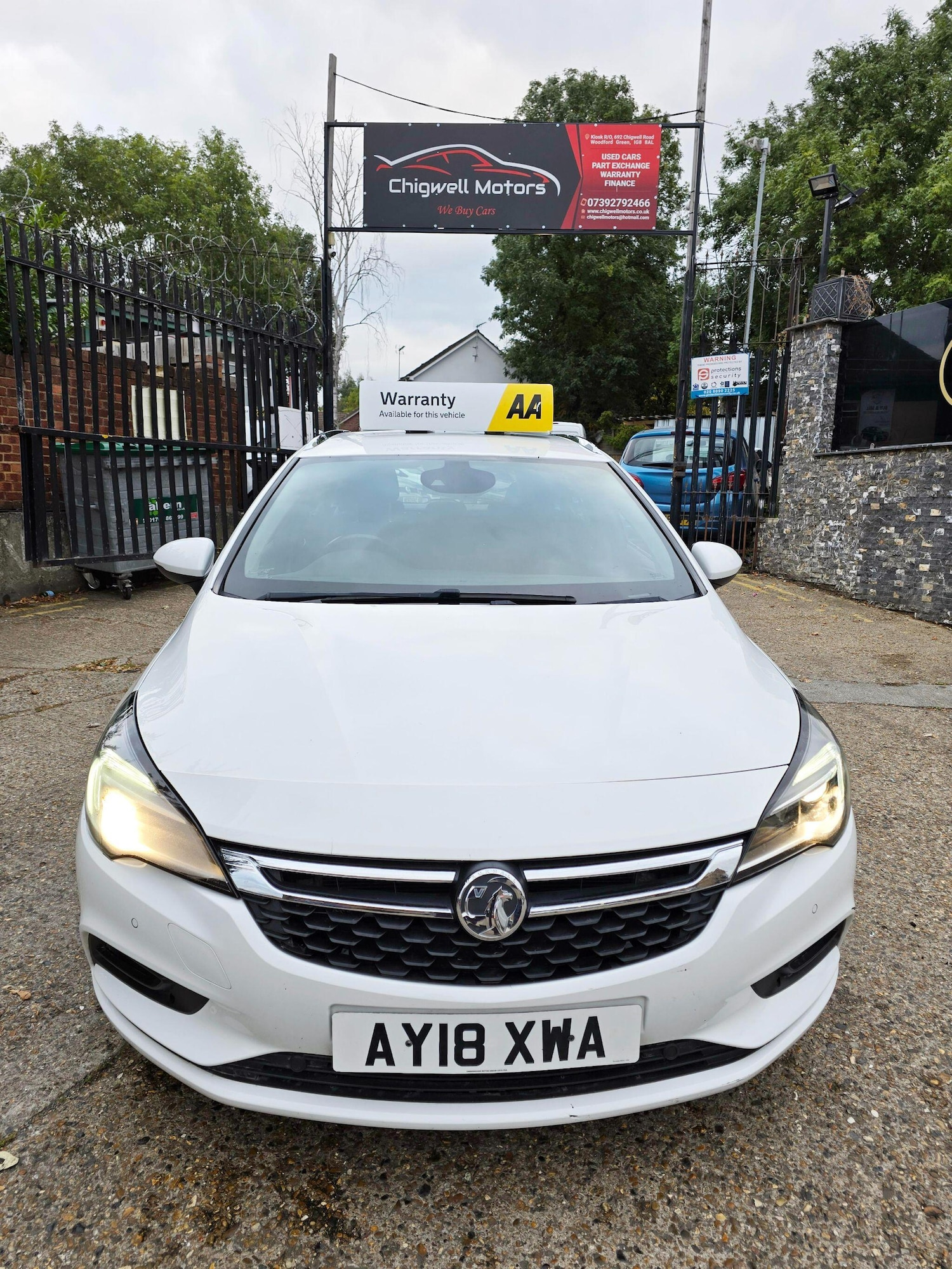 Used Vauxhall Astra 2018 for sale - 76094958: Photo 2