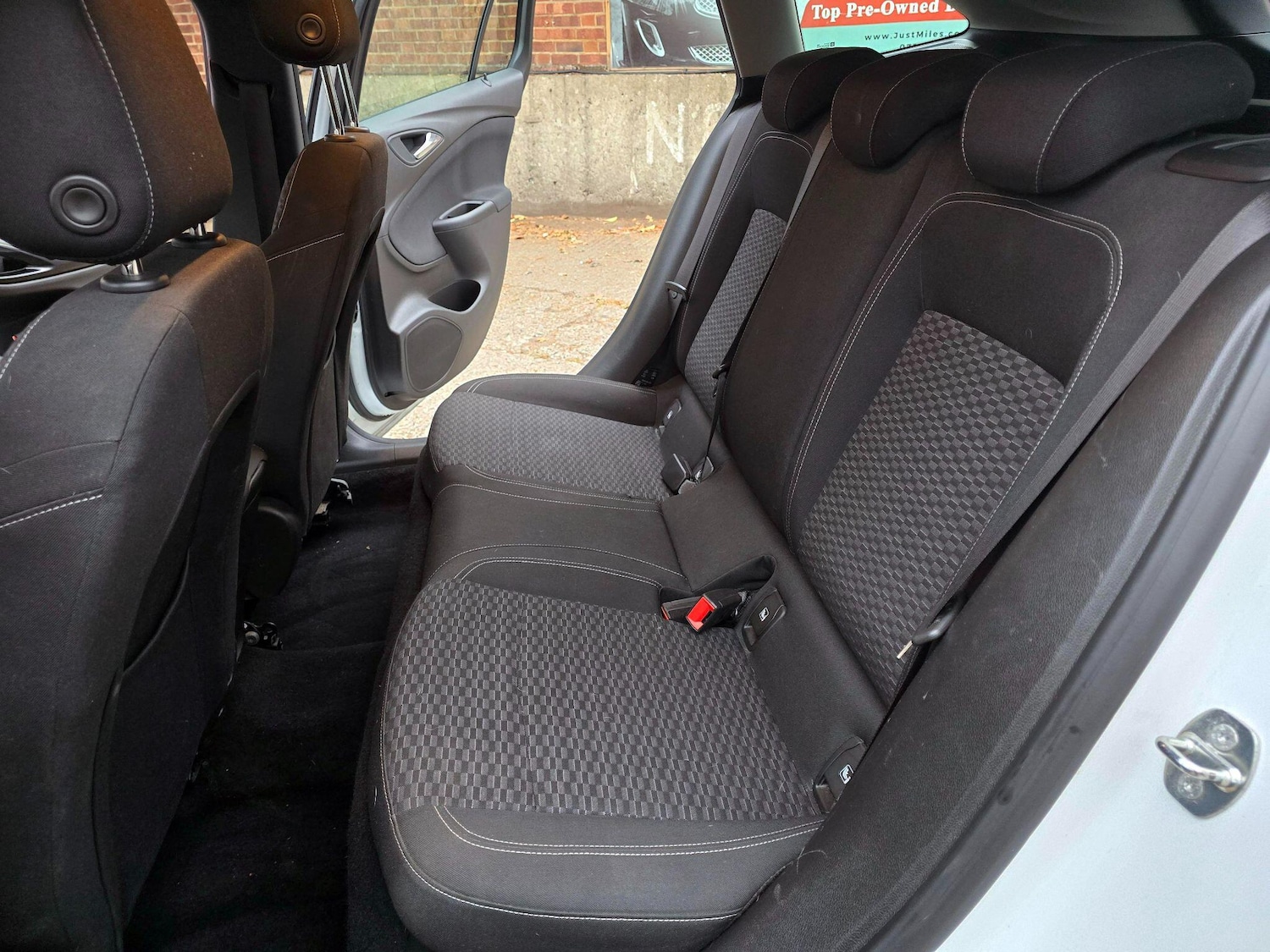 Used Vauxhall Astra 2018 for sale - 76094958: Photo 27