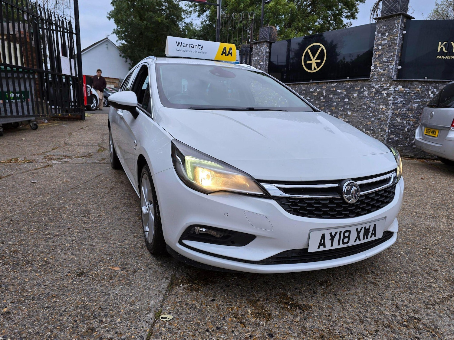 Used Vauxhall Astra 2018 for sale - 76094958: Photo 33