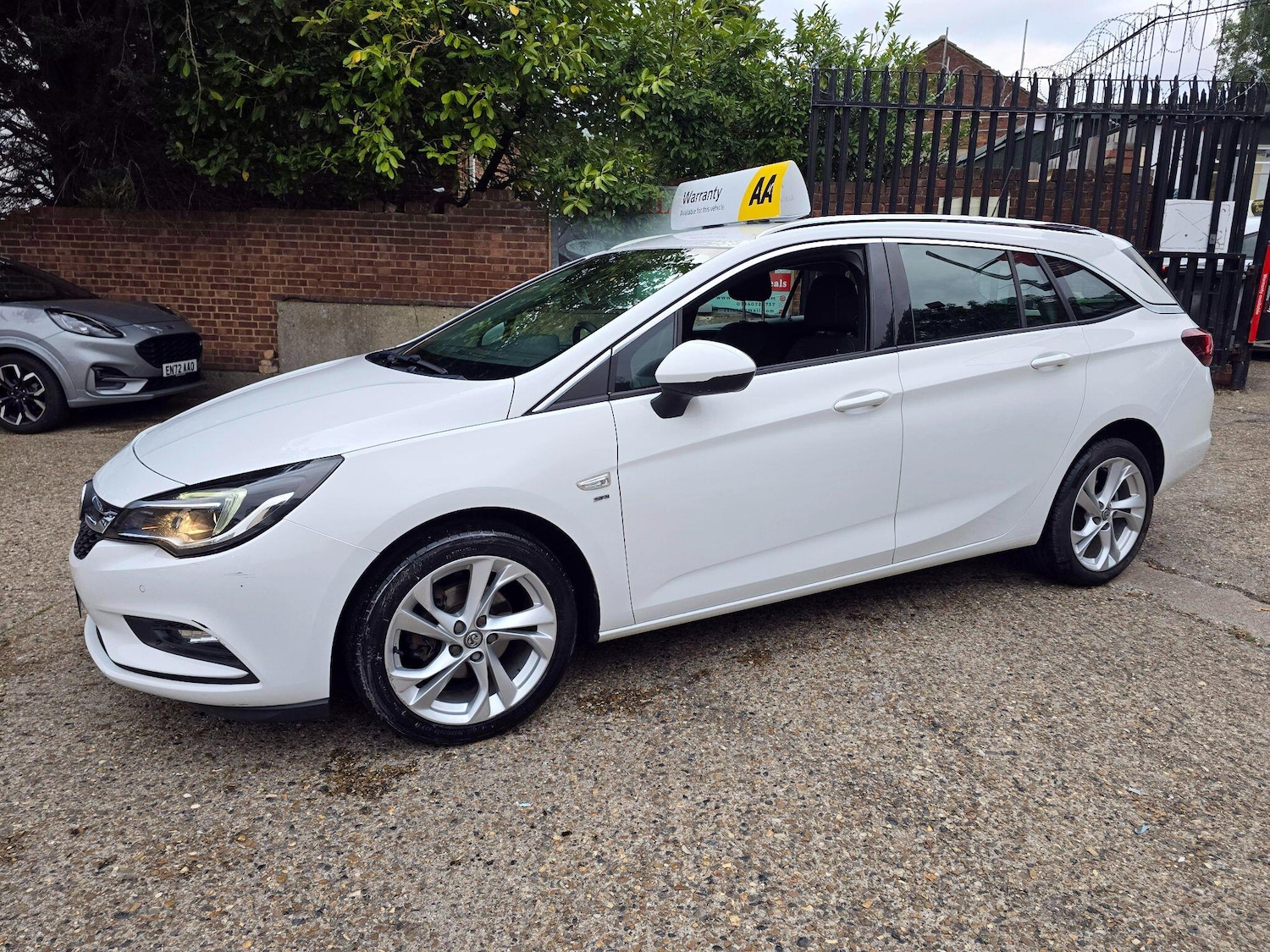 Used Vauxhall Astra 2018 for sale - 76094958: Photo 4
