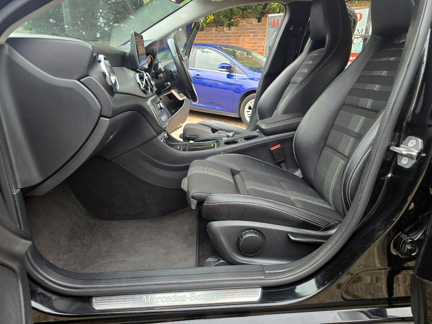 Used Mercedes-Benz GLA 2019 for sale - 76336760: Photo 24