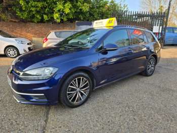 Used Volkswagen Golf 2018 for sale - 74713351: Photo