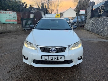 (12) - 1.8 200h F Sport CVT Euro 5 (s/s) 5dr