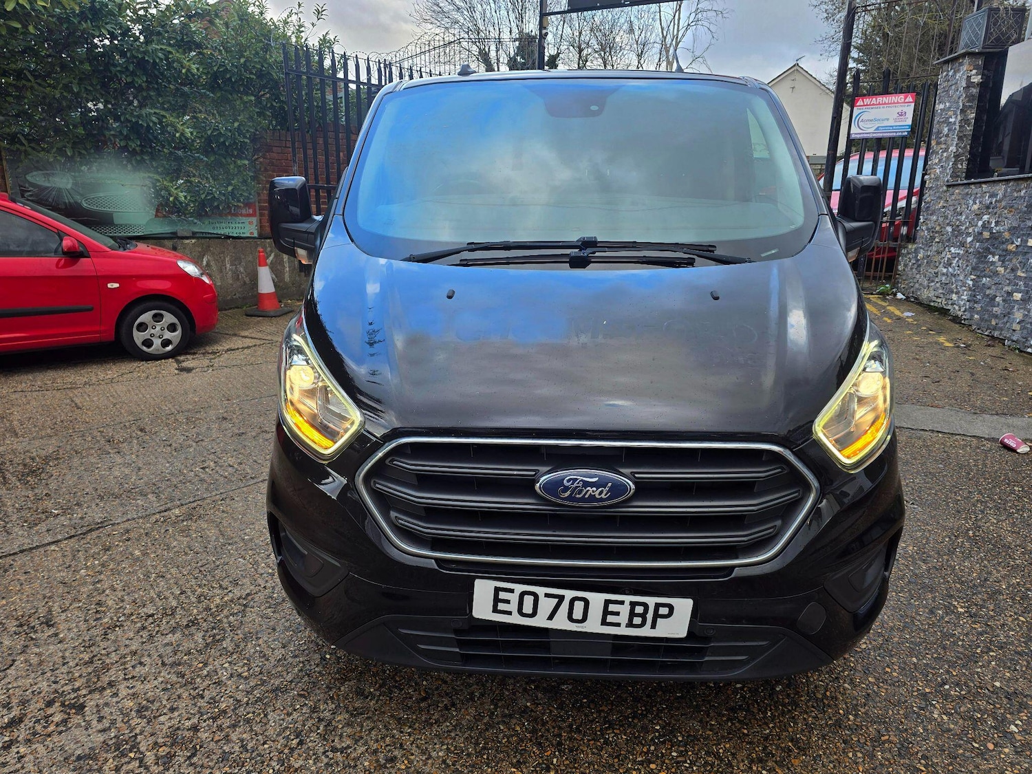 Used Ford Transit Custom 2020 for sale - 77538558: Photo 2