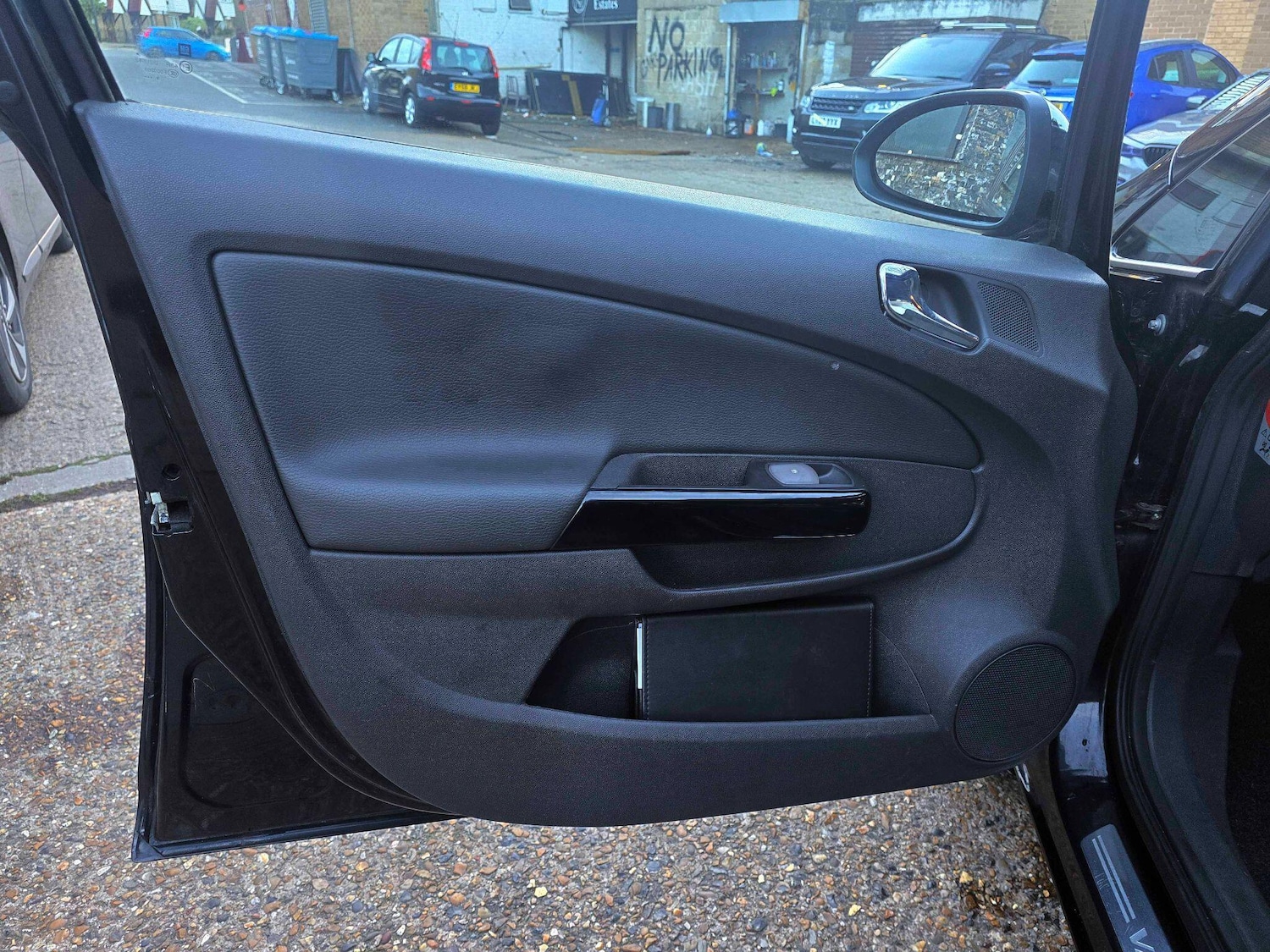 Used Vauxhall Corsa 2010 for sale - 76913044: Photo 11