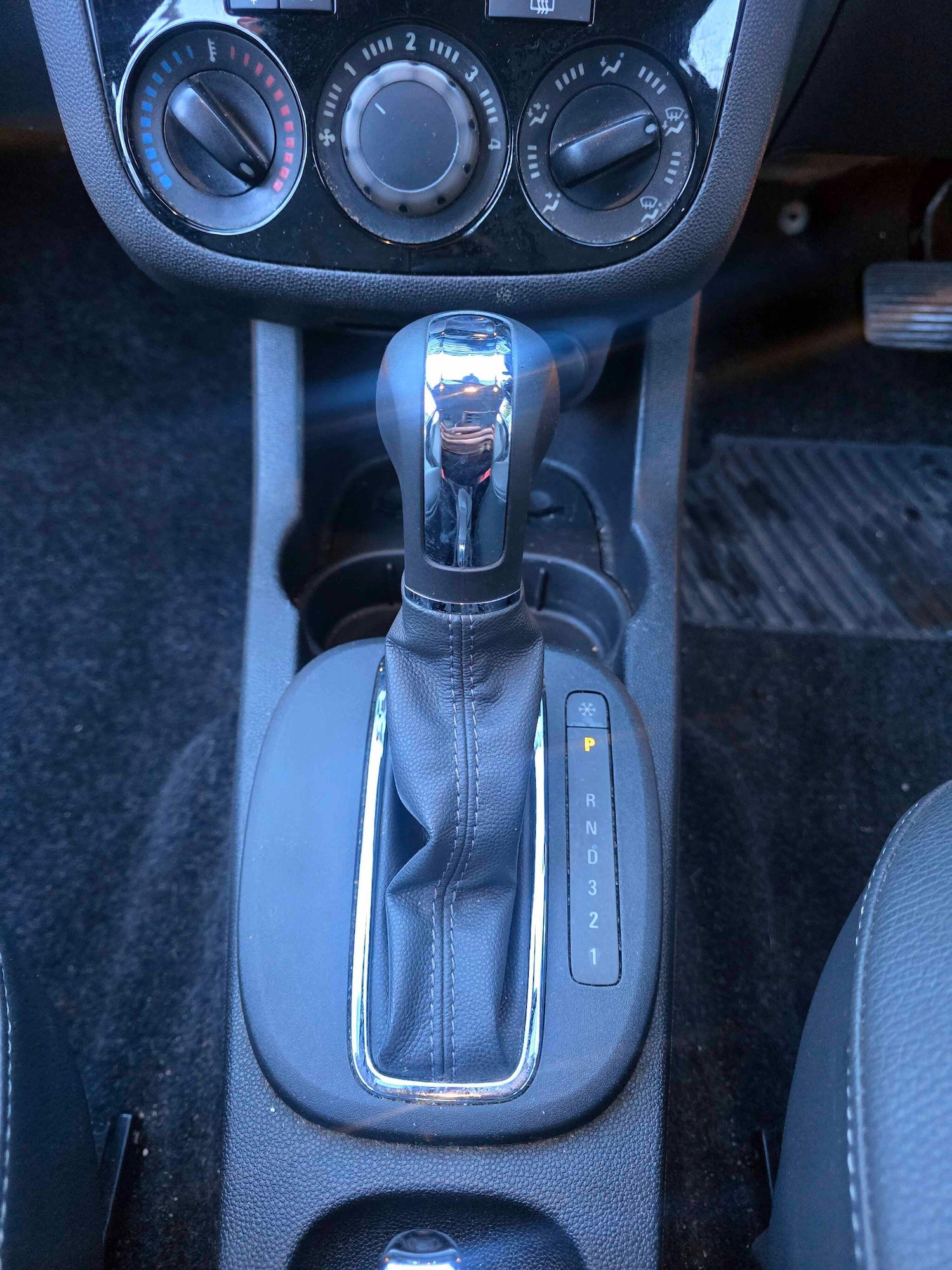 Used Vauxhall Corsa 2010 for sale - 76913044: Photo 15