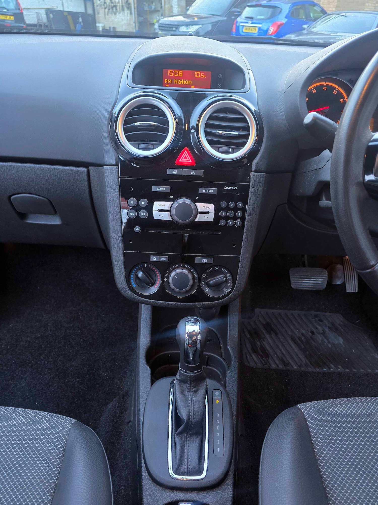 Used Vauxhall Corsa 2010 for sale - 76913044: Photo 16