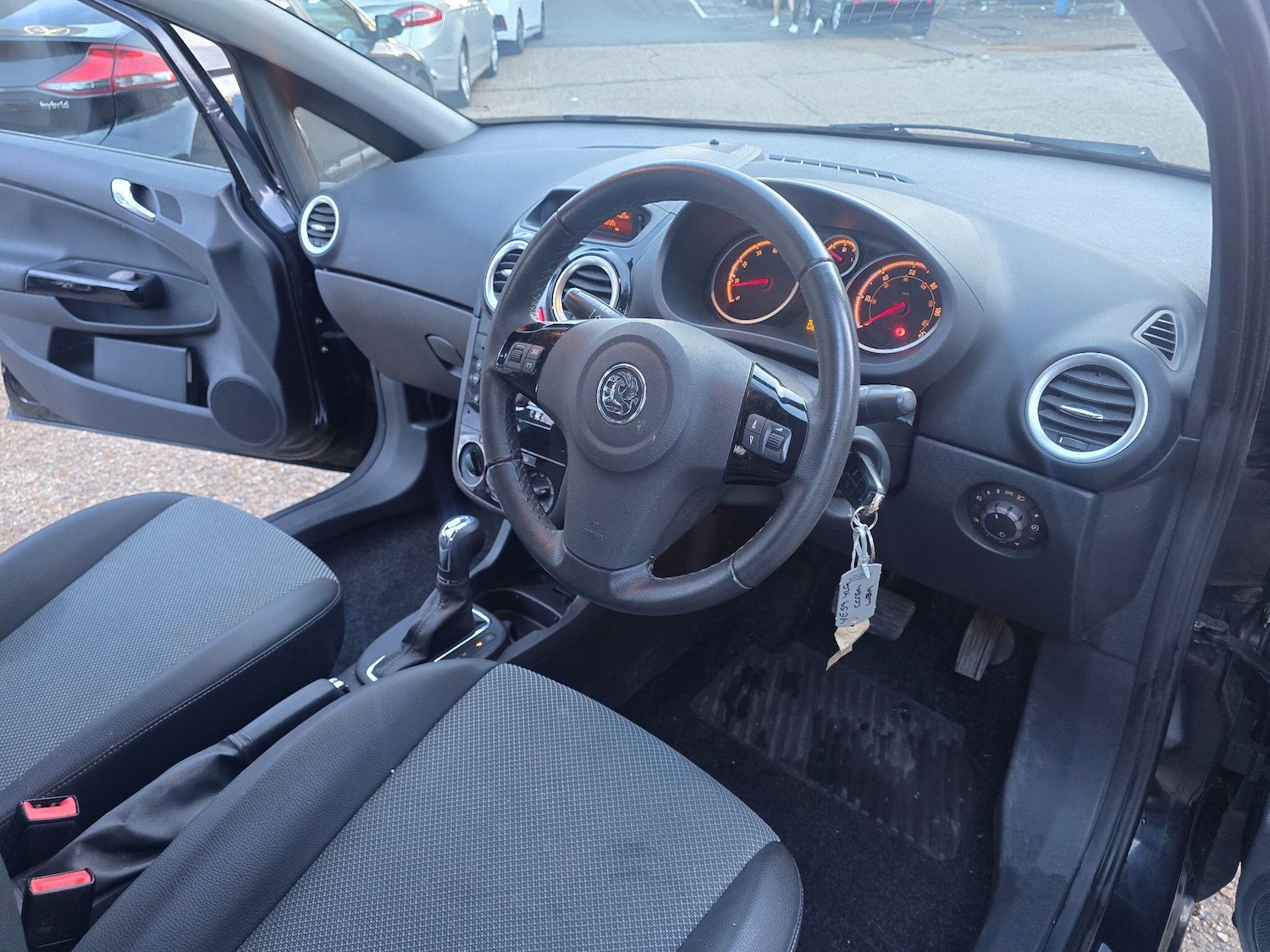 Used Vauxhall Corsa 2010 for sale - 76913044: Photo 18