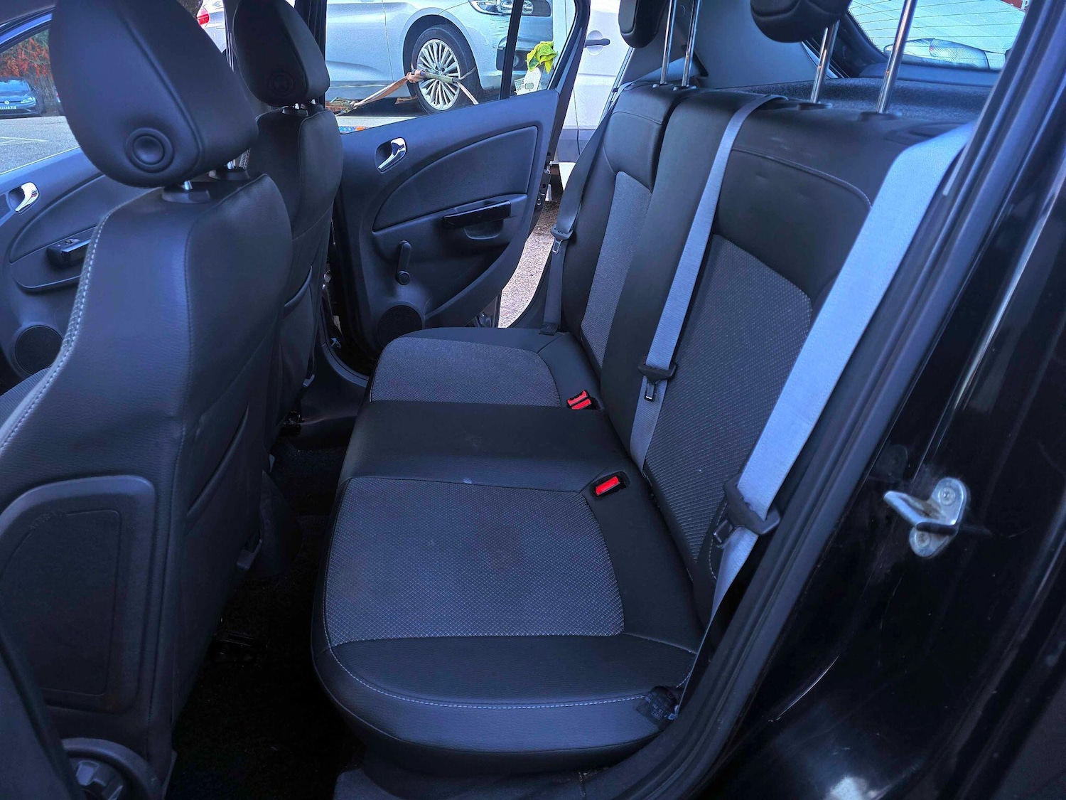 Used Vauxhall Corsa 2010 for sale - 76913044: Photo 21