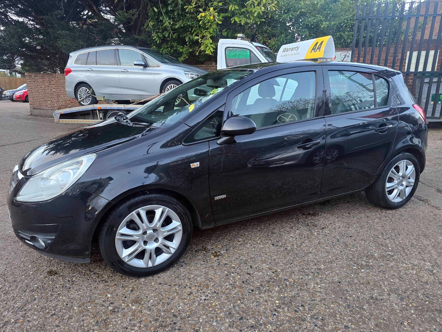 Used Vauxhall Corsa 2010 for sale - 76913044: Photo 5