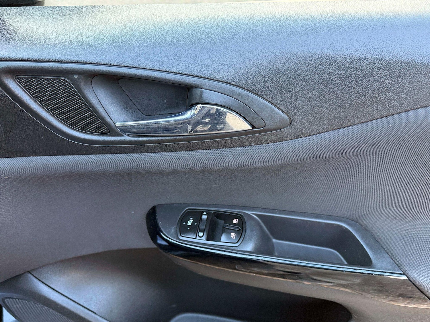 Used Vauxhall Corsa 2015 for sale - 77559866: Photo 10