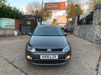 Used Volkswagen Polo 2016 for sale - 76995774: Photo