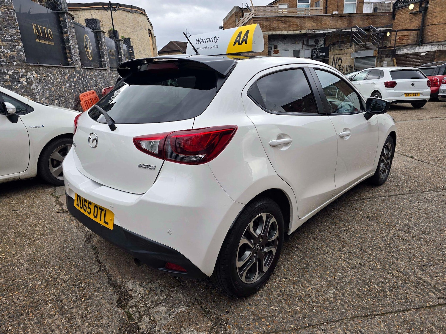Used Mazda Mazda2 2015 for sale - 77682866: Photo 10