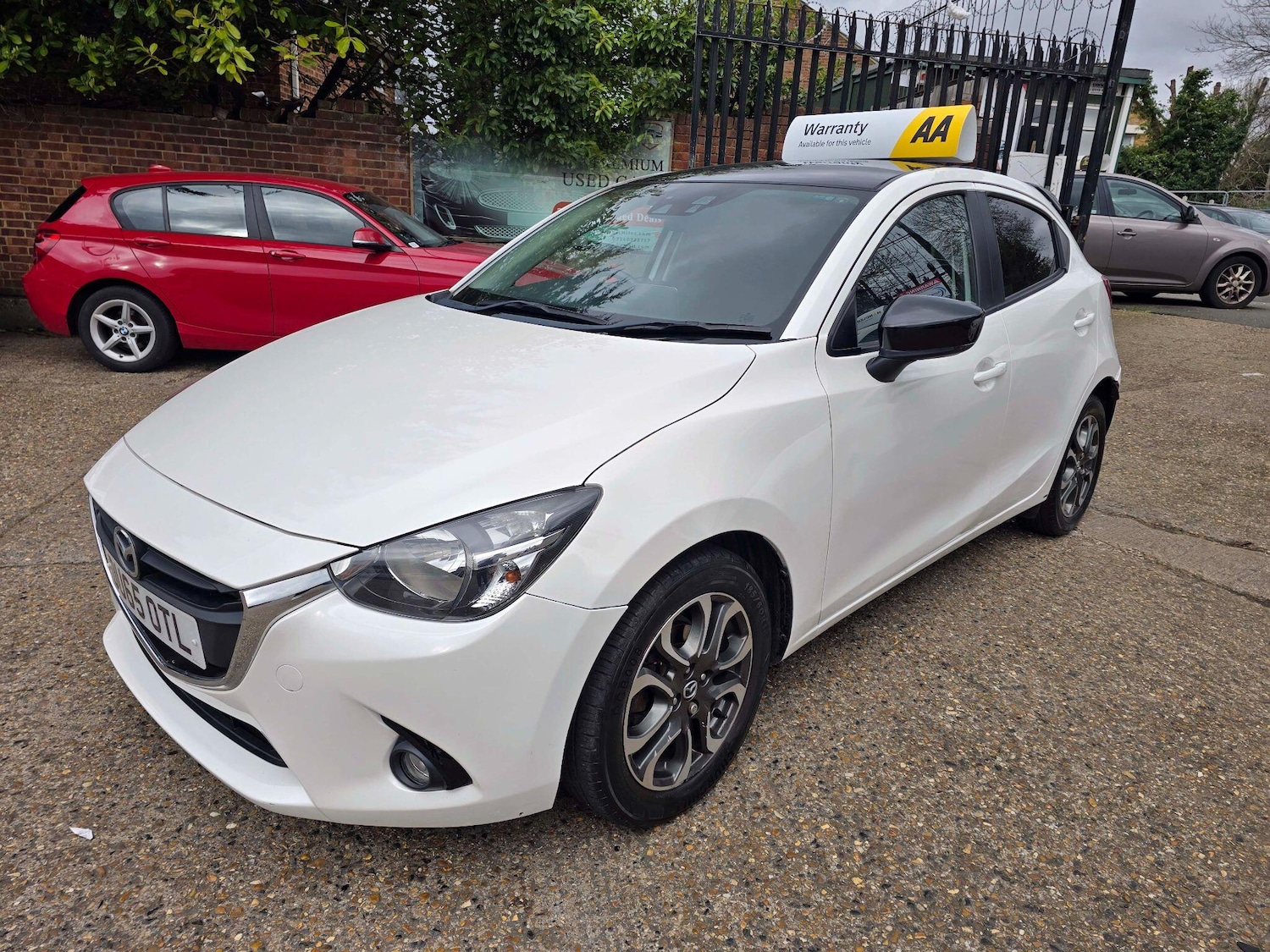 Used Mazda Mazda2 2015 for sale - 77682866: Photo 14