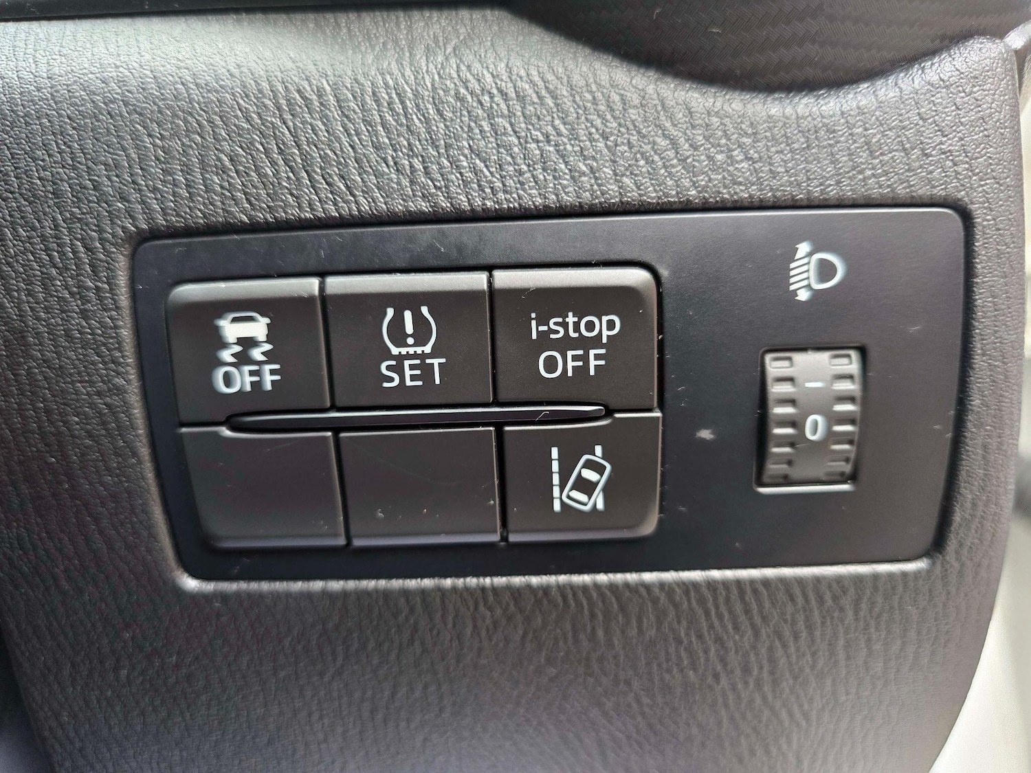 Used Mazda Mazda2 2015 for sale - 77682866: Photo 30