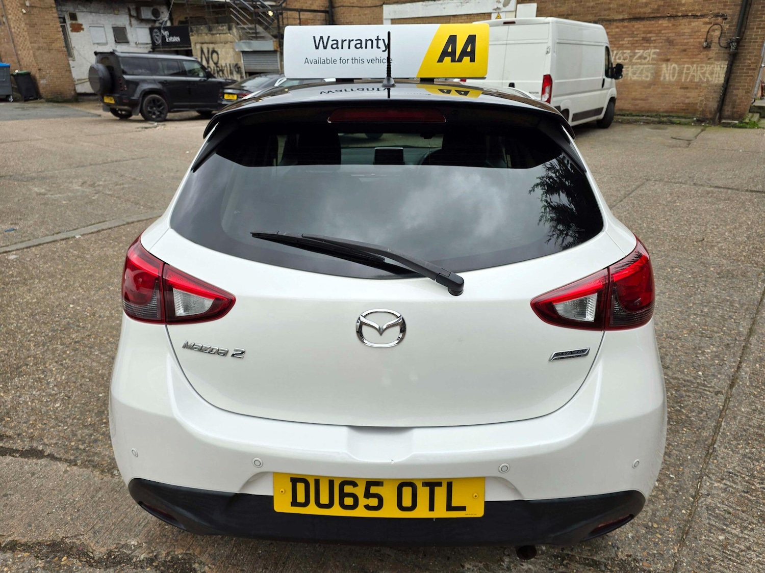 Used Mazda Mazda2 2015 for sale - 77682866: Photo 4
