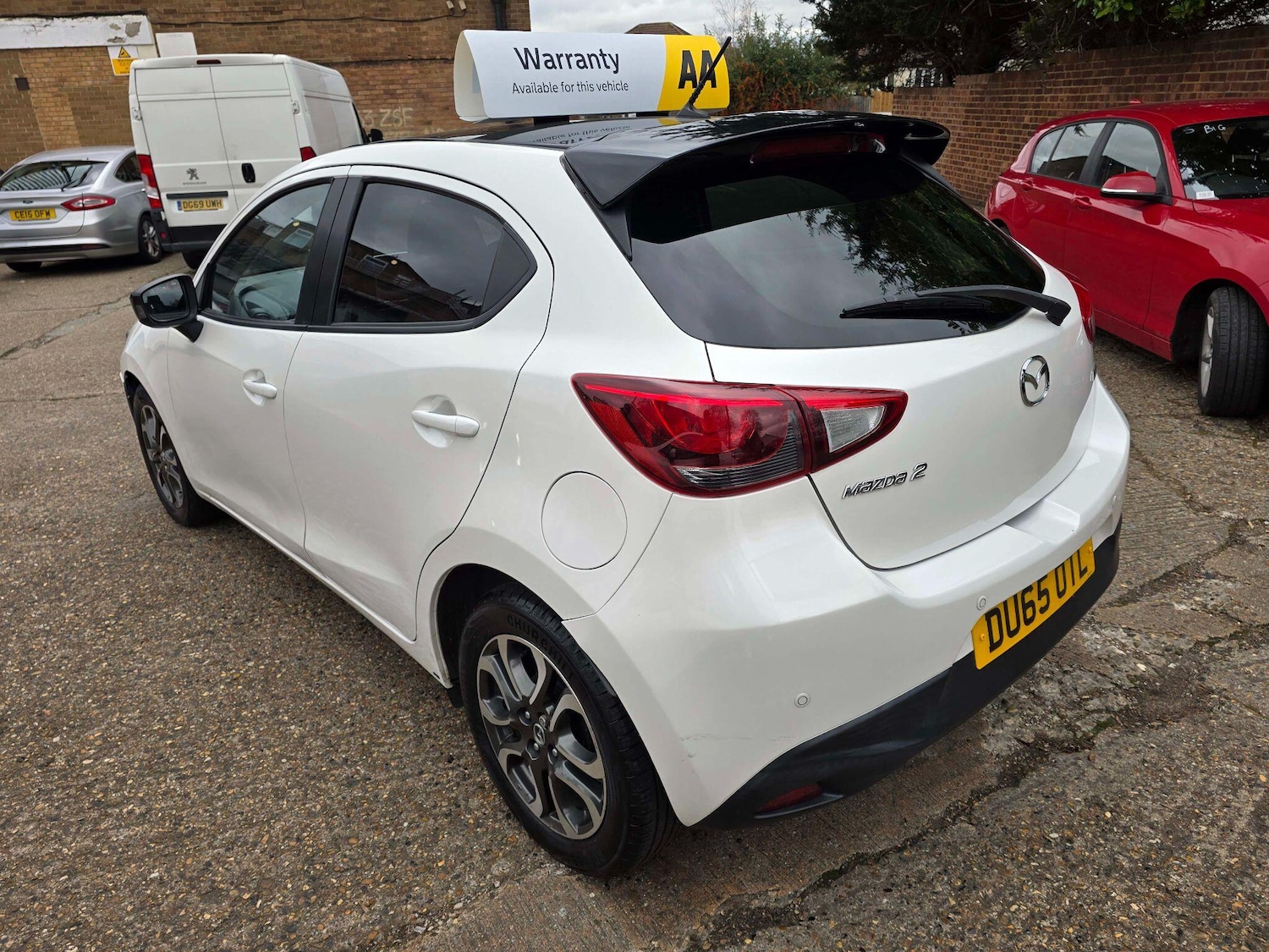 Used Mazda Mazda2 2015 for sale - 77682866: Photo 5