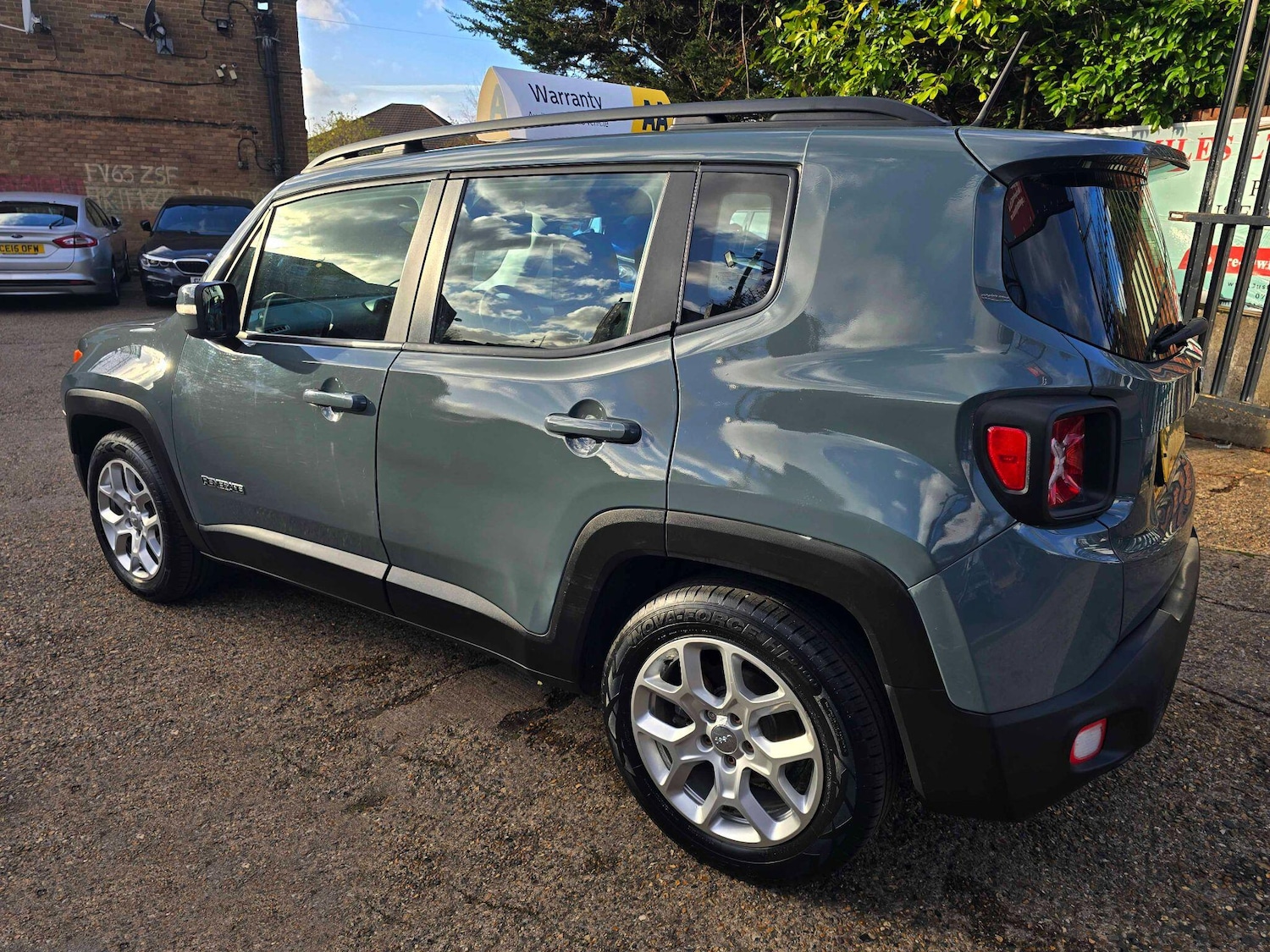 Used Jeep Renegade 2015 for sale - 76743328: Photo 6