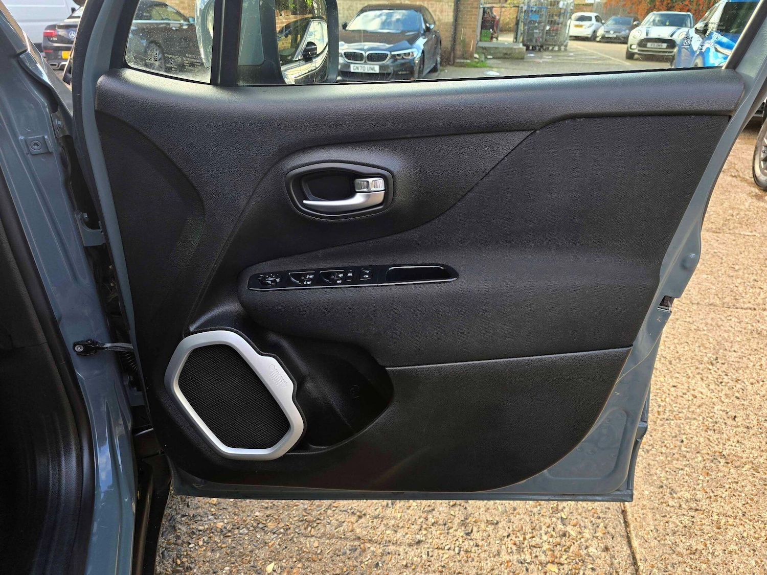 Used Jeep Renegade 2015 for sale - 76743328: Photo 8