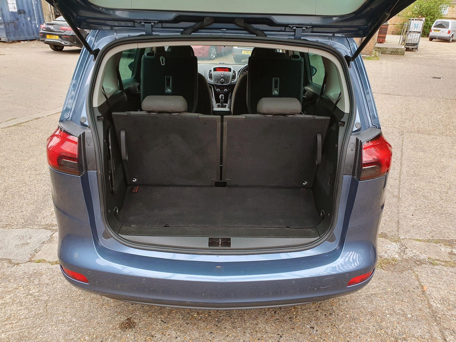 Vehicle 29