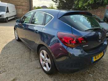 Used Vauxhall Astra 2010 for sale - 75319029: Photo