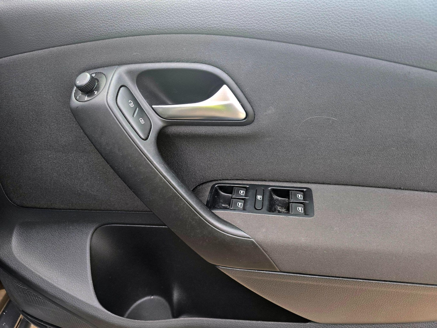 Used Volkswagen Polo for sale - 76378117: Photo 10