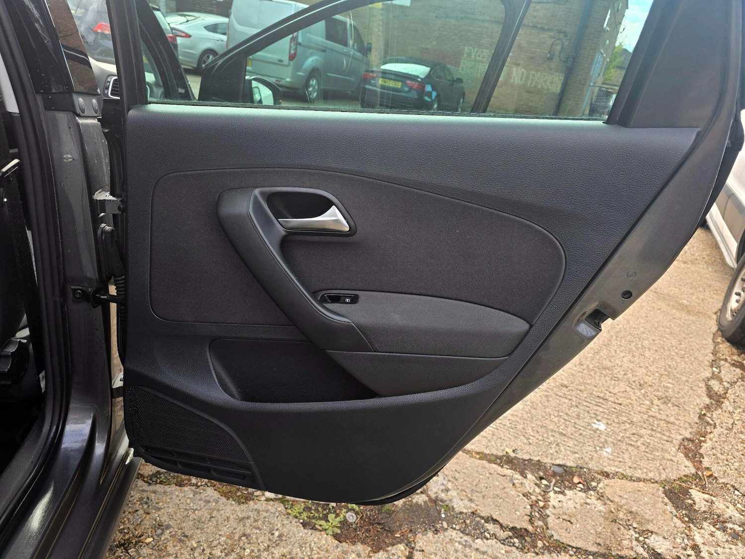 Used Volkswagen Polo for sale - 76378117: Photo 11