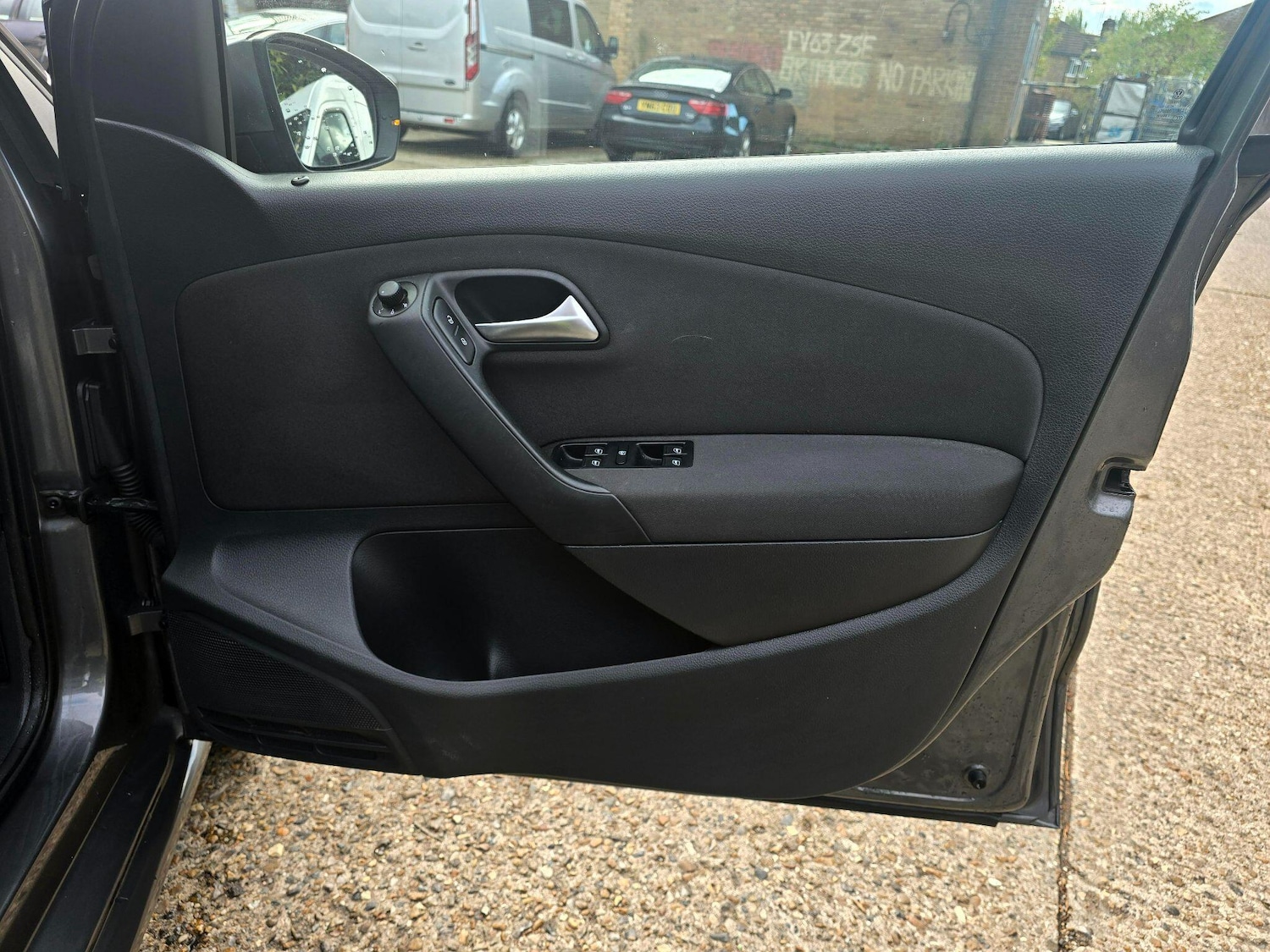 Used Volkswagen Polo for sale - 76378117: Photo 9