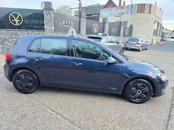 Used Volkswagen Golf 2016 for sale - 76619832: Photo