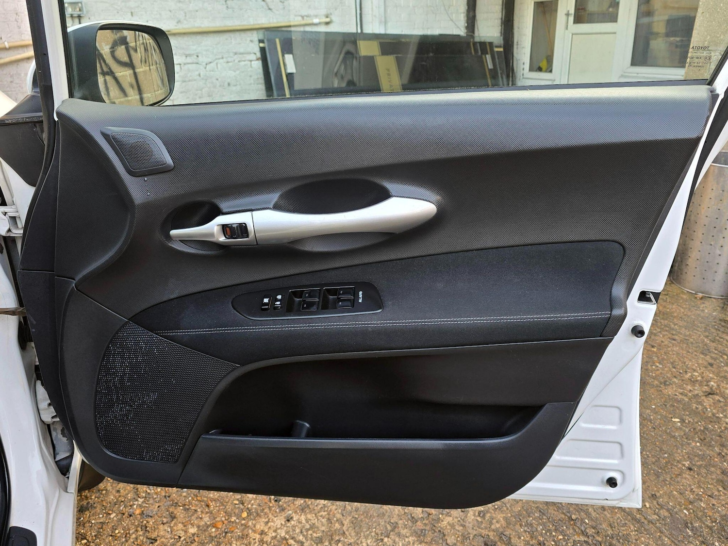 Used Toyota Auris 2012 for sale - 77808413: Photo 11