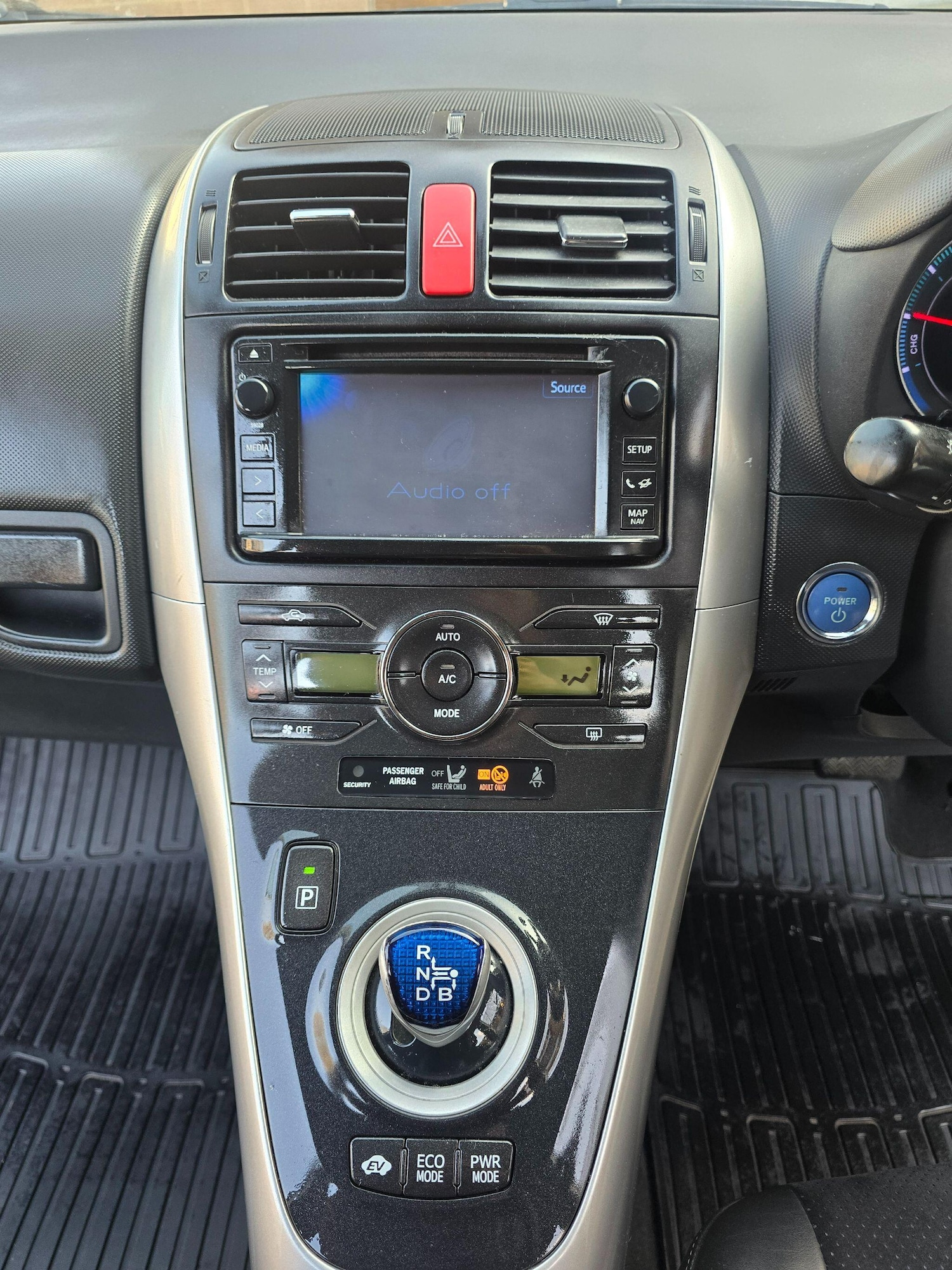 Used Toyota Auris 2012 for sale - 77808413: Photo 17