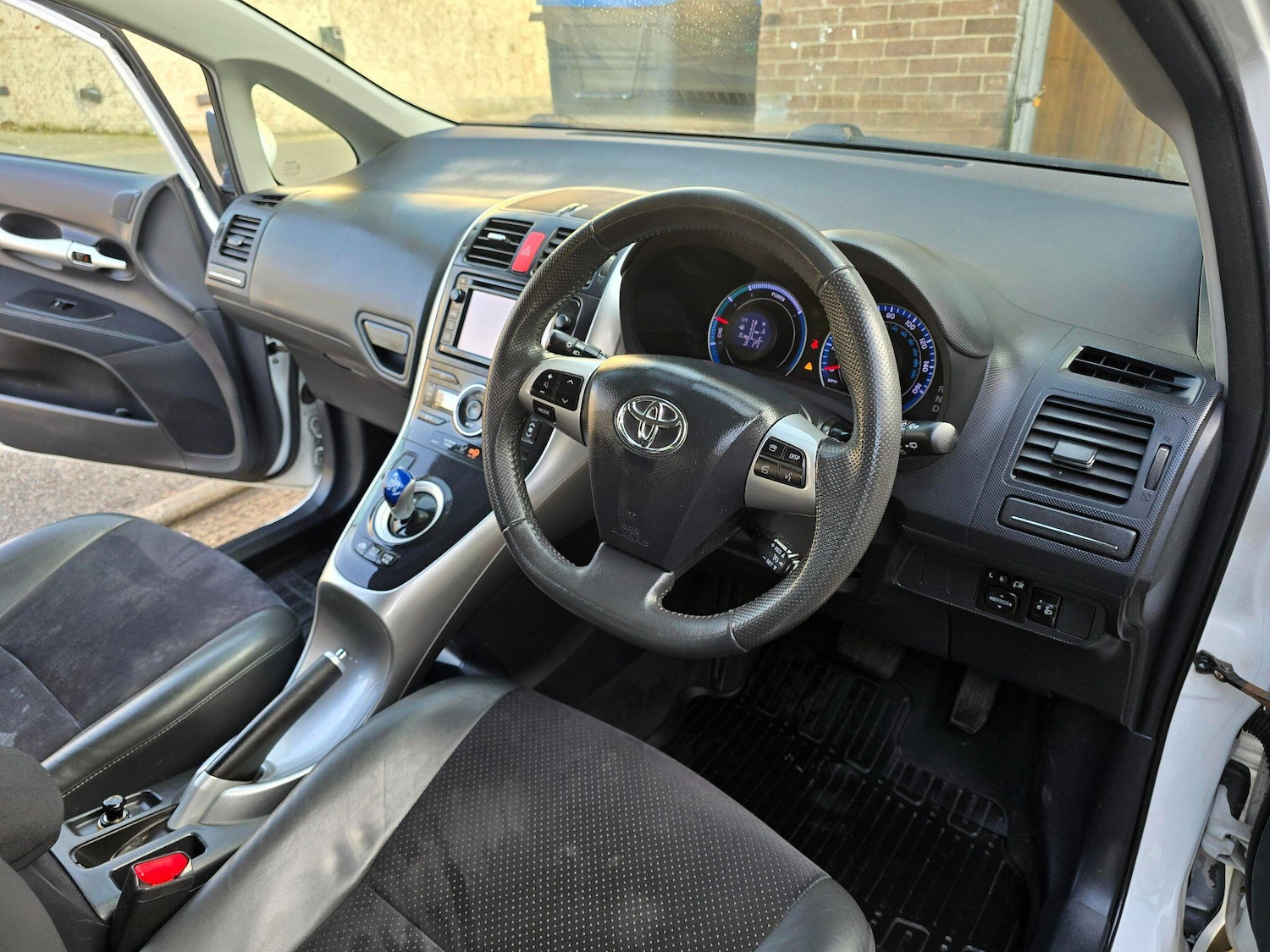 Used Toyota Auris 2012 for sale - 77808413: Photo 20