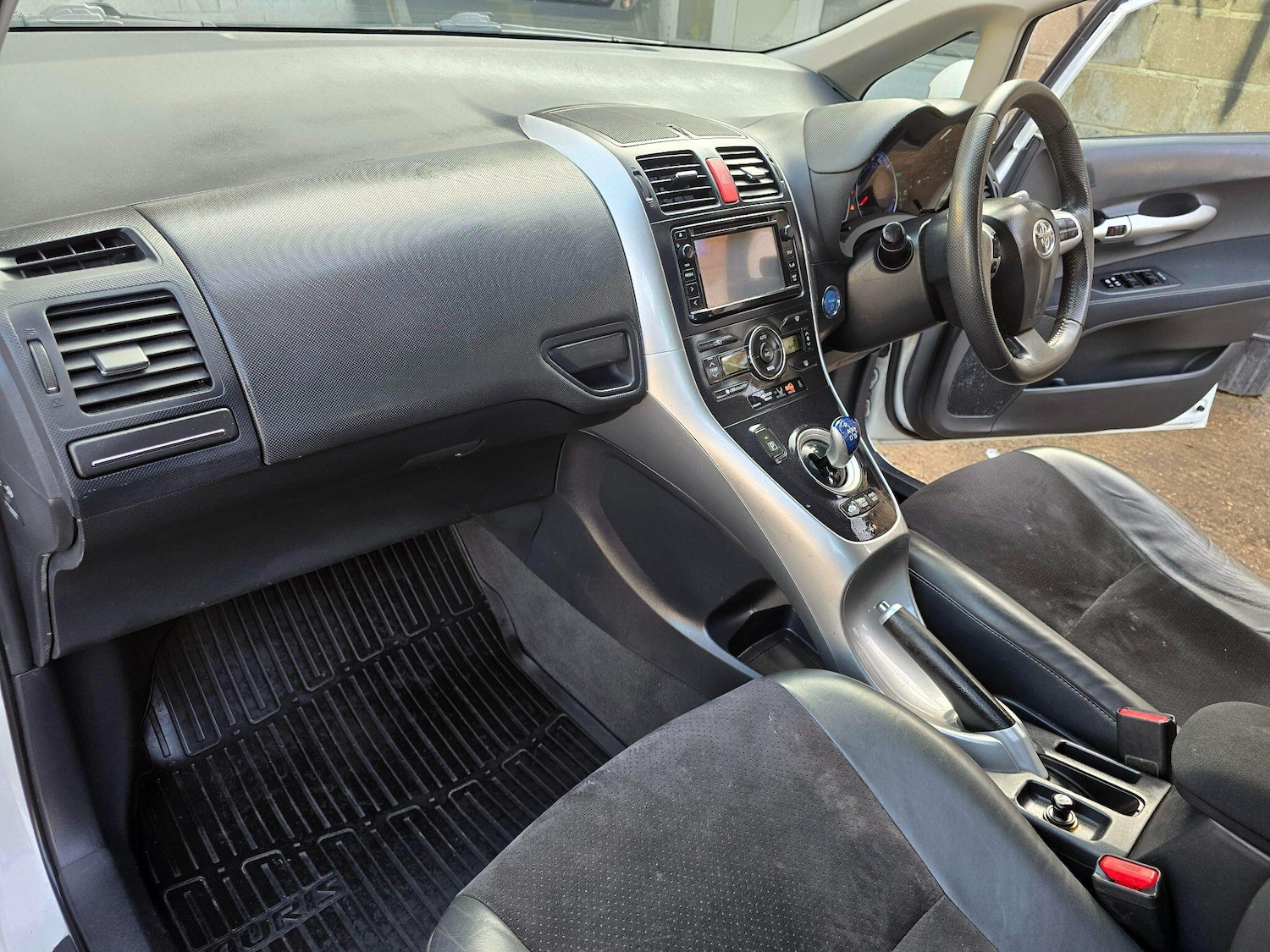 Used Toyota Auris 2012 for sale - 77808413: Photo 21