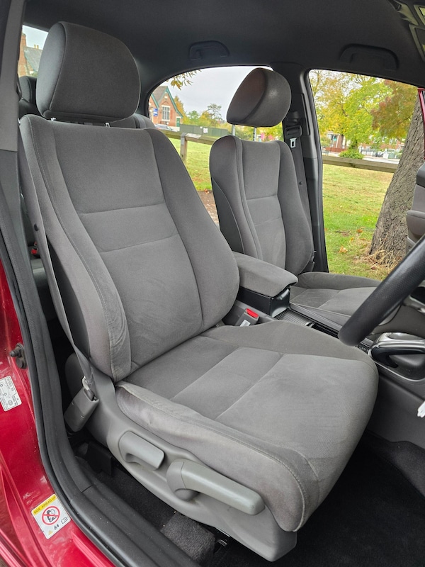 Used Honda Civic 2008 for sale - 76270240: Photo 28
