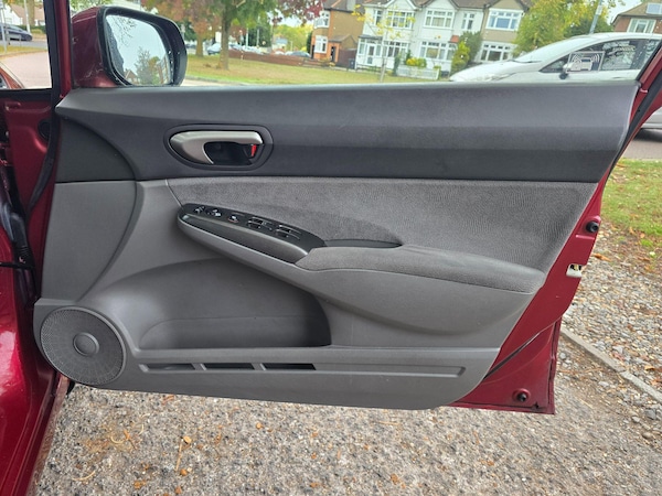 Used Honda Civic 2008 for sale - 76270240: Photo 8