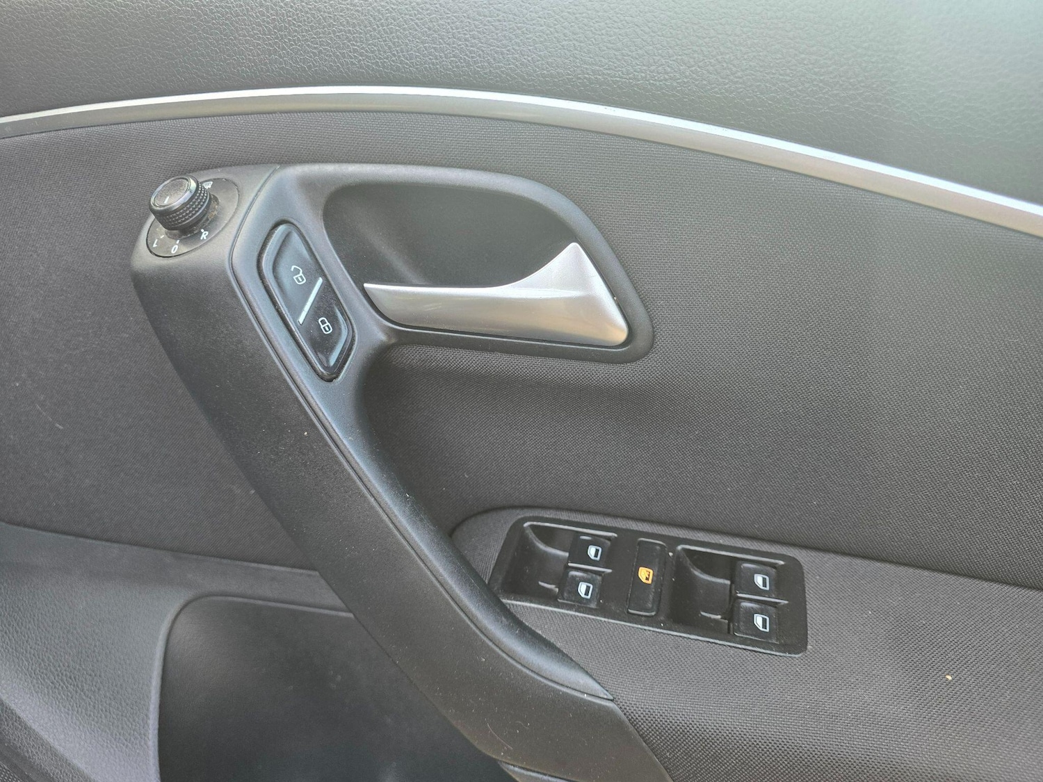 Used Volkswagen Polo 2016 for sale - 76473549: Photo 10