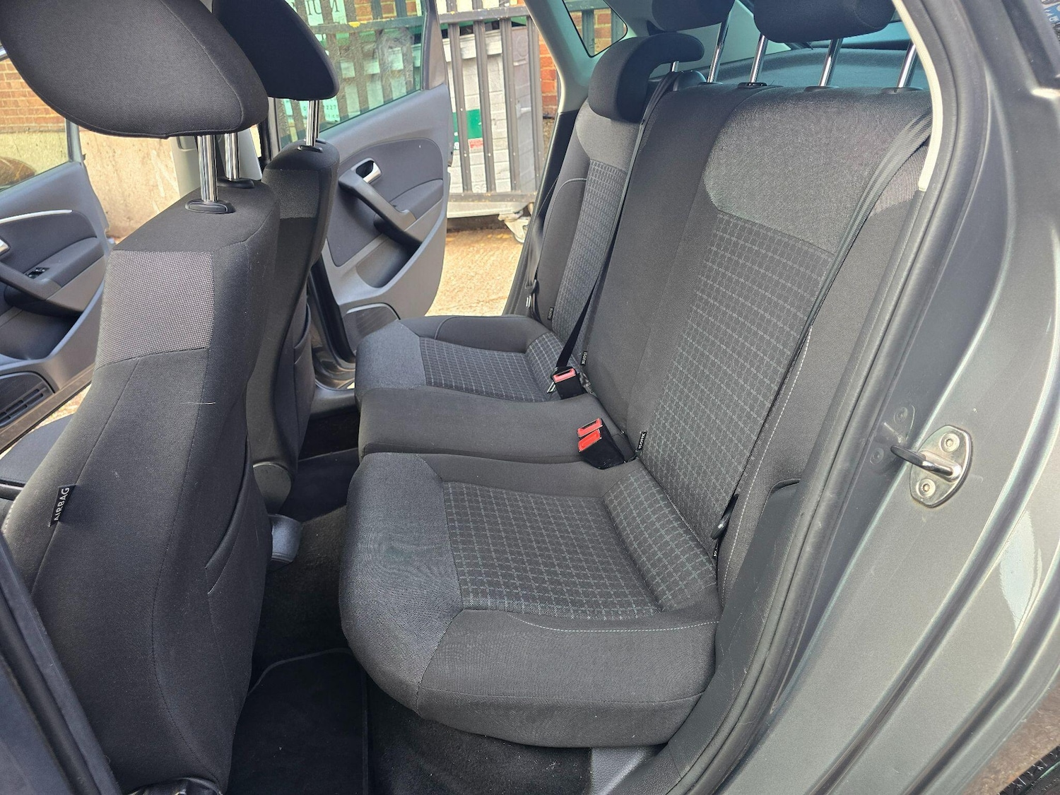 Used Volkswagen Polo 2016 for sale - 76473549: Photo 26