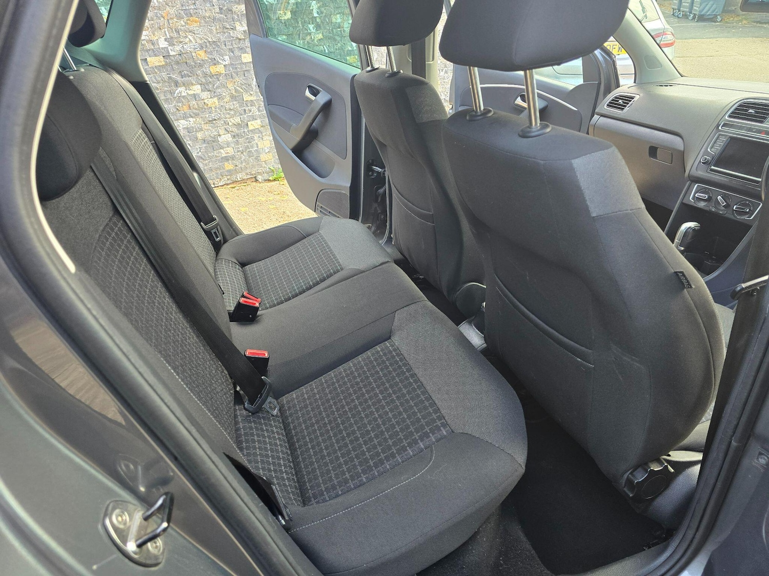 Used Volkswagen Polo 2016 for sale - 76473549: Photo 27