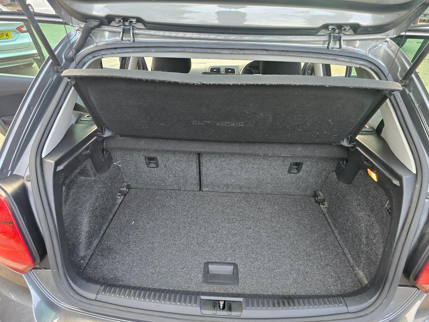 Used Volkswagen Polo 2016 for sale - 76473549: Photo 28