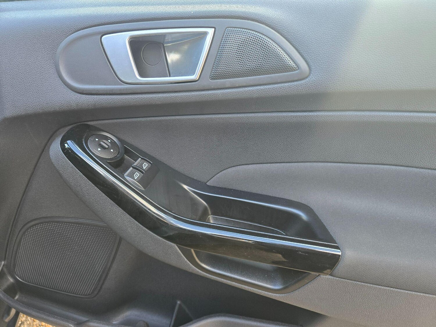 Used Ford Fiesta 2015 for sale - 77838910: Photo 10