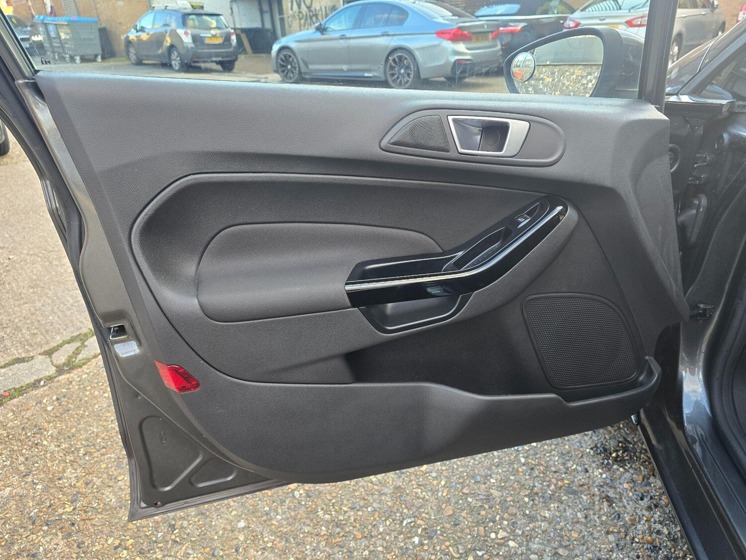 Used Ford Fiesta 2015 for sale - 77838910: Photo 12