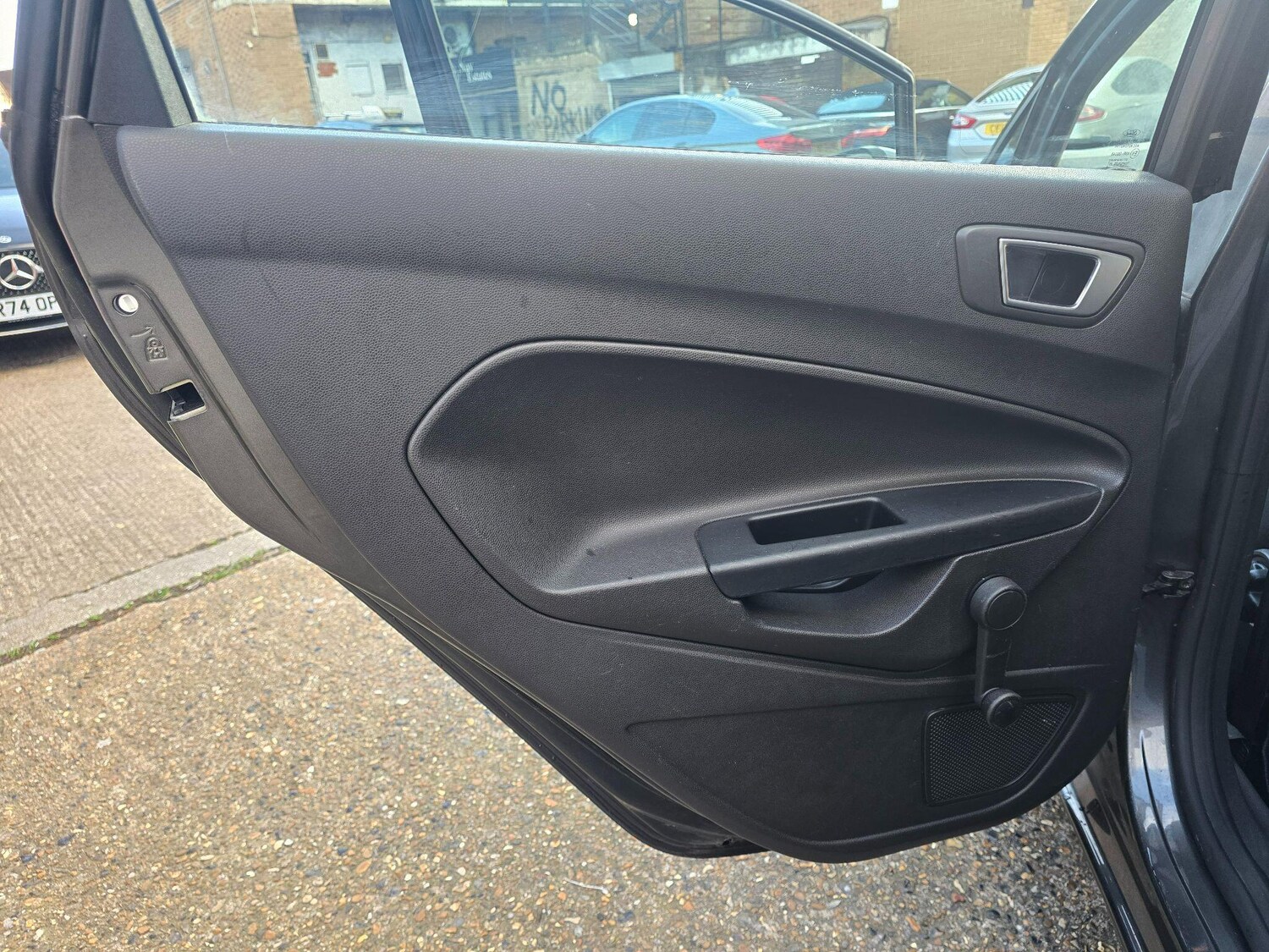 Used Ford Fiesta 2015 for sale - 77838910: Photo 13