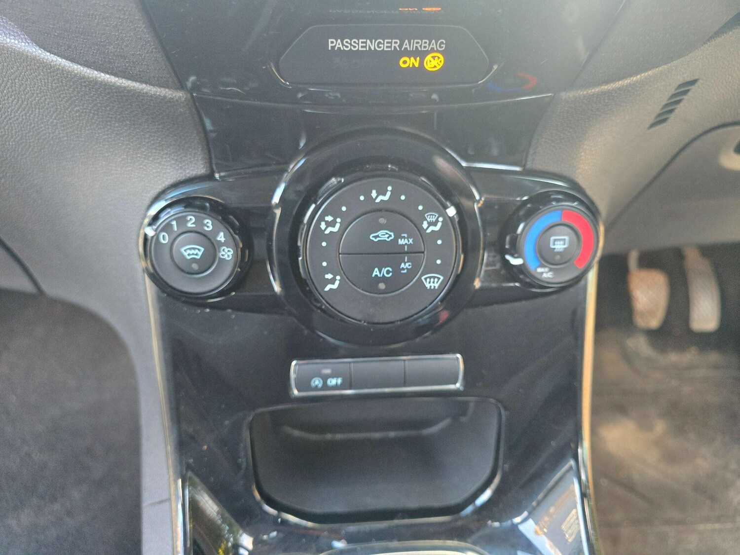 Used Ford Fiesta 2015 for sale - 77838910: Photo 17