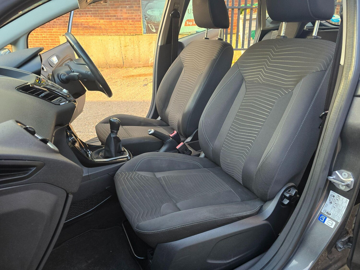 Used Ford Fiesta 2015 for sale - 77838910: Photo 22