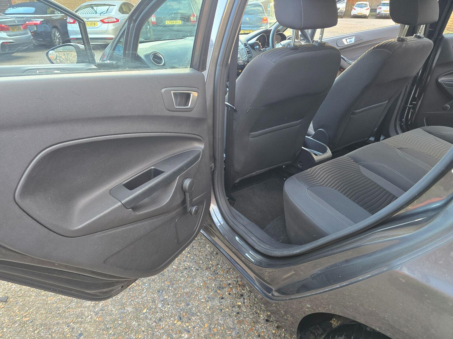 Used Ford Fiesta 2015 for sale - 77838910: Photo 26